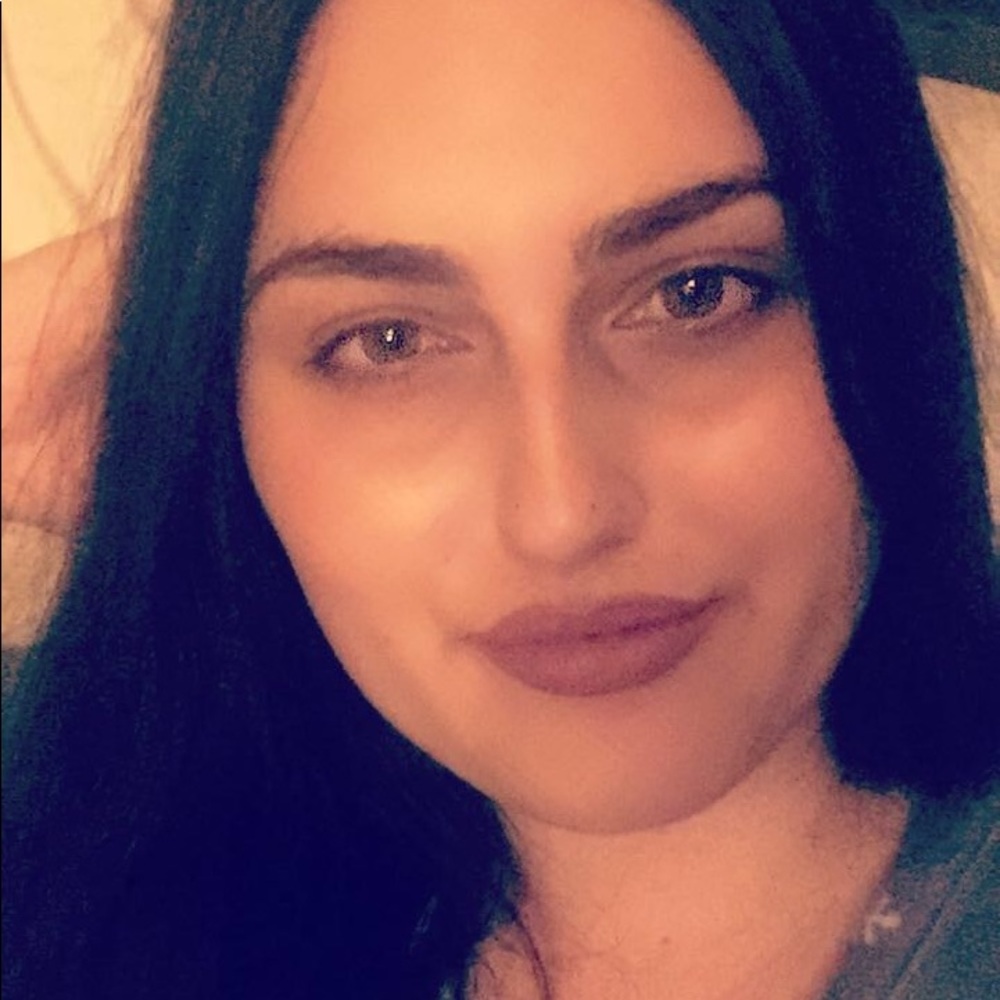 Meet your Posher, Bria